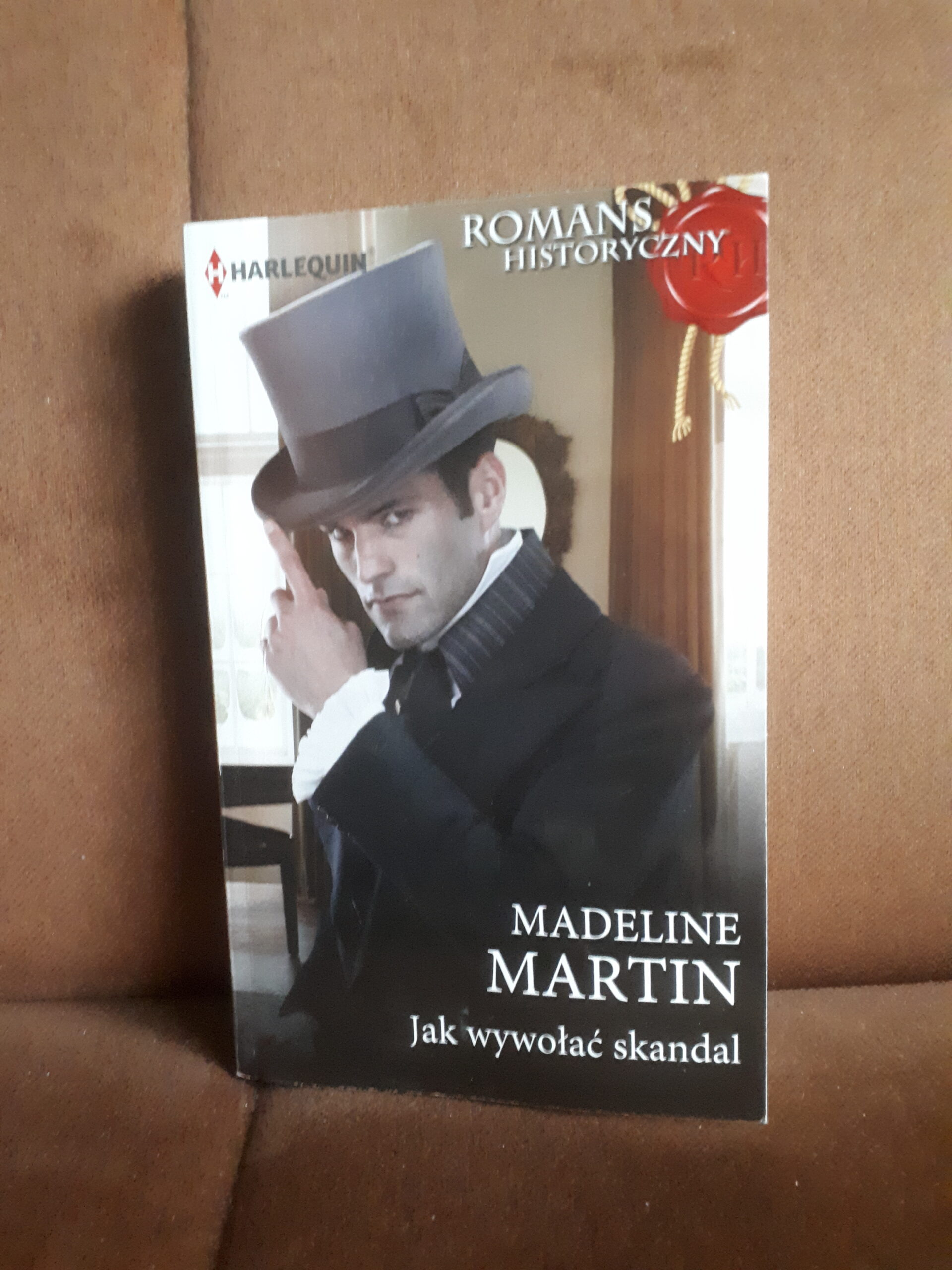 jak wywolac skandal martin