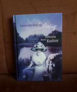 laweczka ksieznej daisy kantor