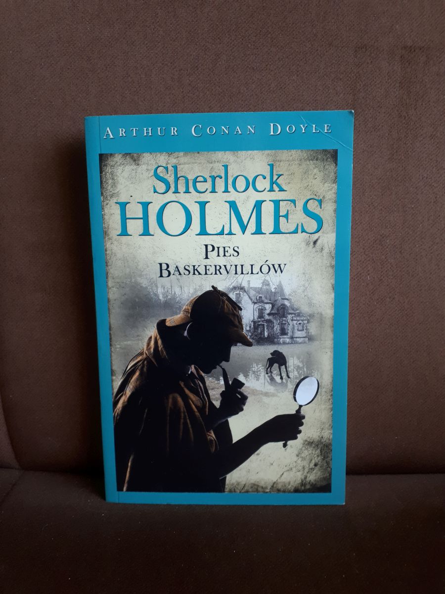 sherlock holmes pies baskervillow doyle