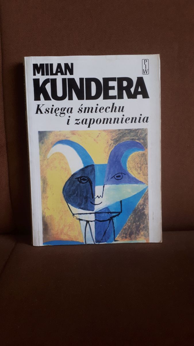 ksiega smiechu i zapomnienia