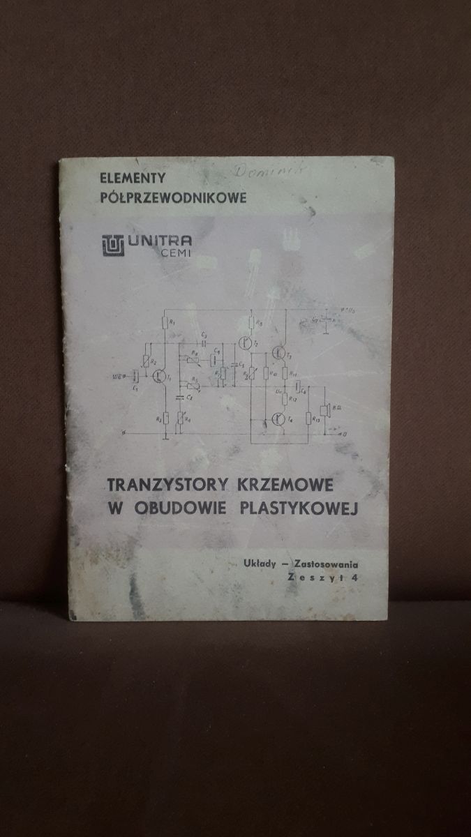 tranzystory krzemowe w obudowie plastykowej